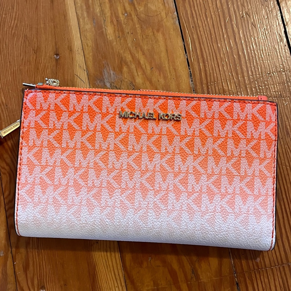 NWT Michael Kors Jet Set Large Ombré Logo Double Zip Wristlet Poppy - Picture 2 of 7